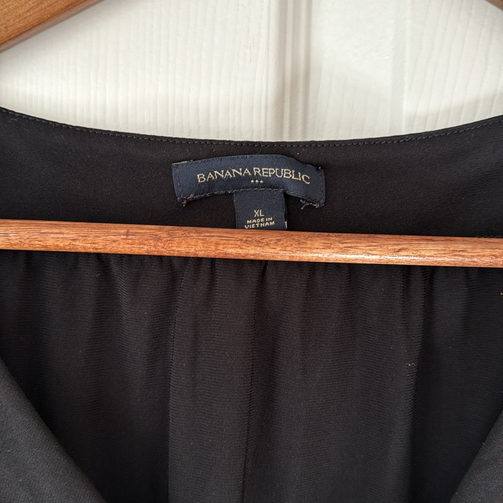 Banana Republic Ruffle Tank - Picture 3 of 4